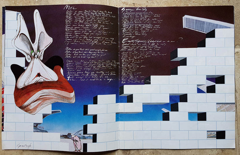 Pink Floyd - The Wall - Programme inside spread